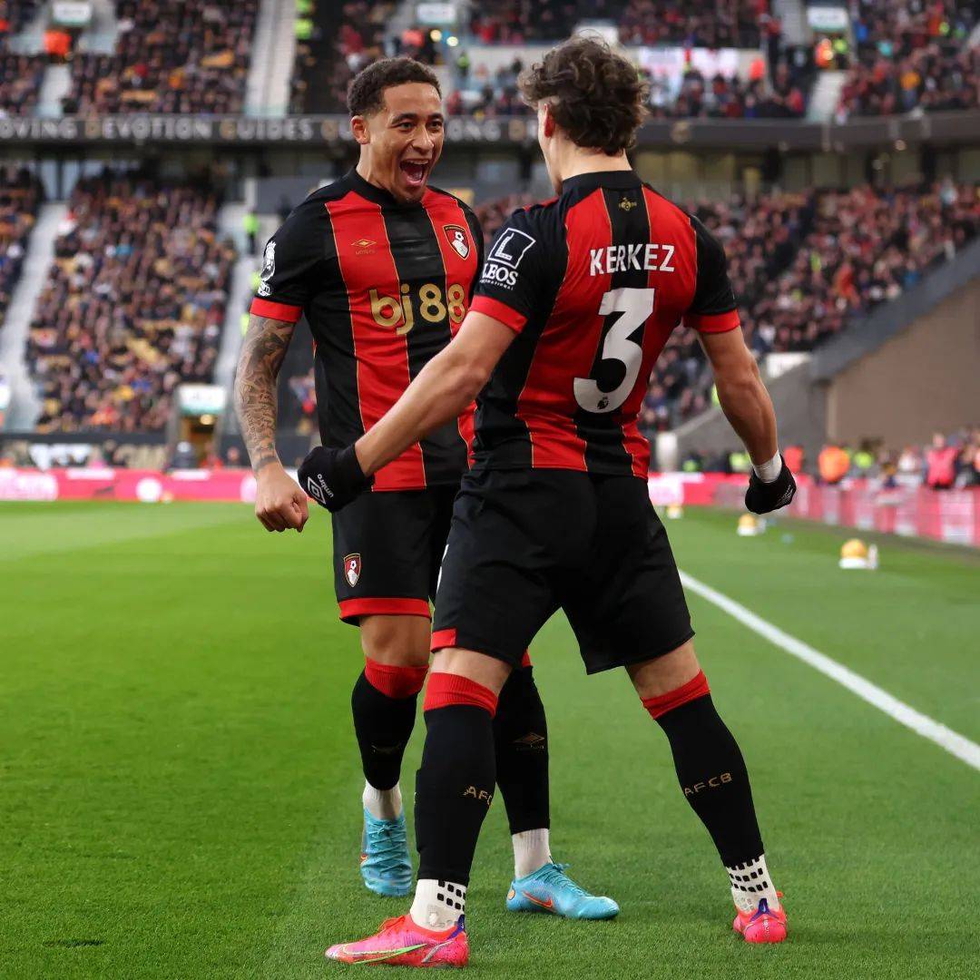 包含伯恩茅斯主场遭利兹联逆转,未能守住领先优势的词条 包含伯恩茅斯主场遭利兹联逆转,未能守住领先优势的词条