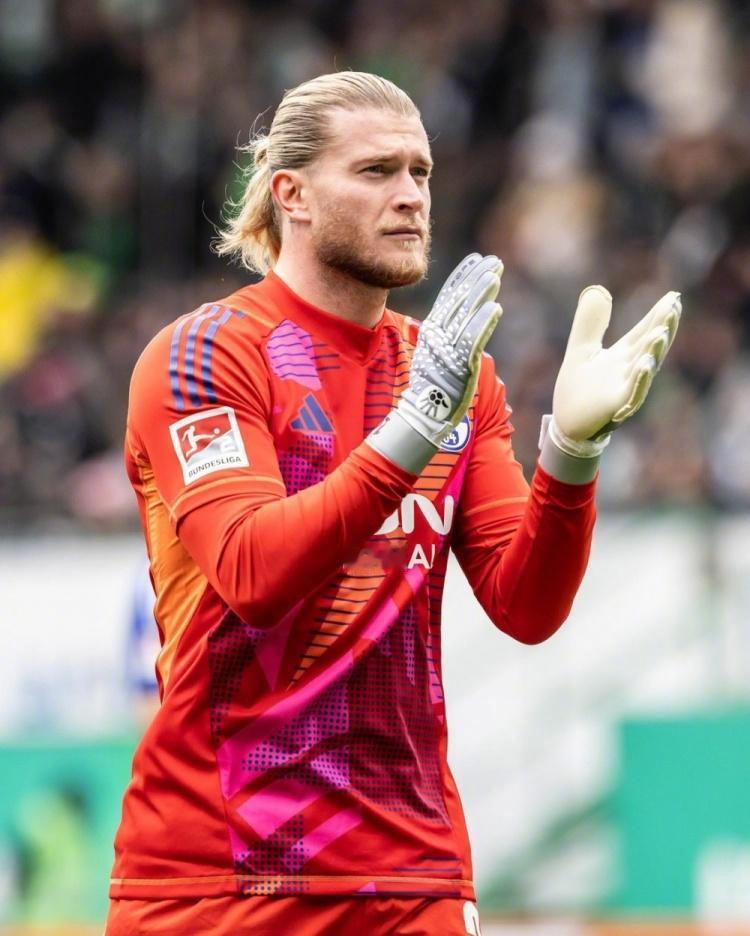 沙尔克04凭借进攻实力获胜，跻身积分榜前列