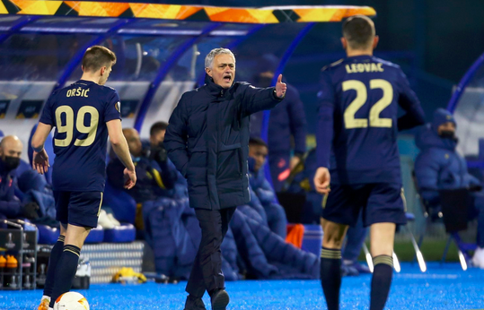 包含乌拉圭绝杀马赛，拉什福德刷新纪录的词条